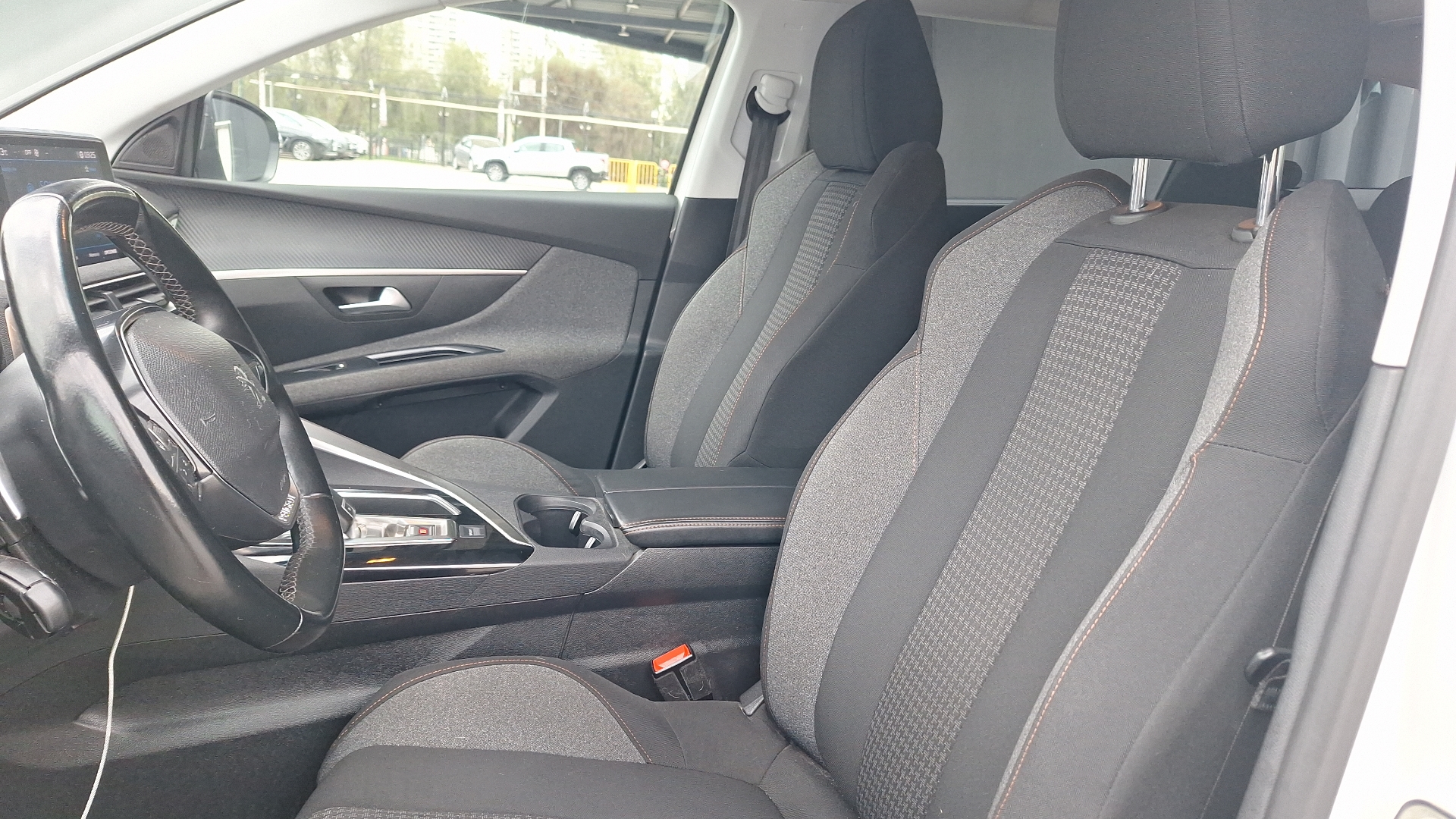 Peugeot 5008 — foto 15 de 16