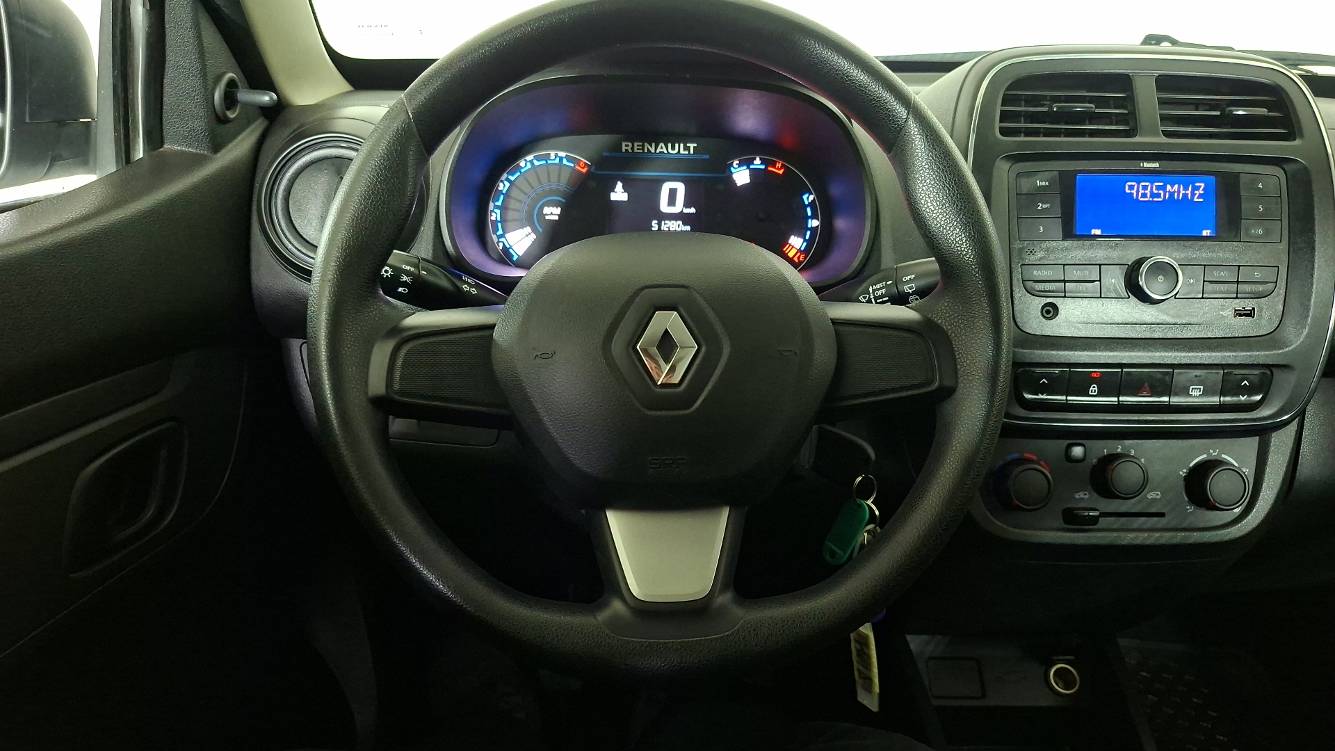 Renault Kwid — foto 8 de 15