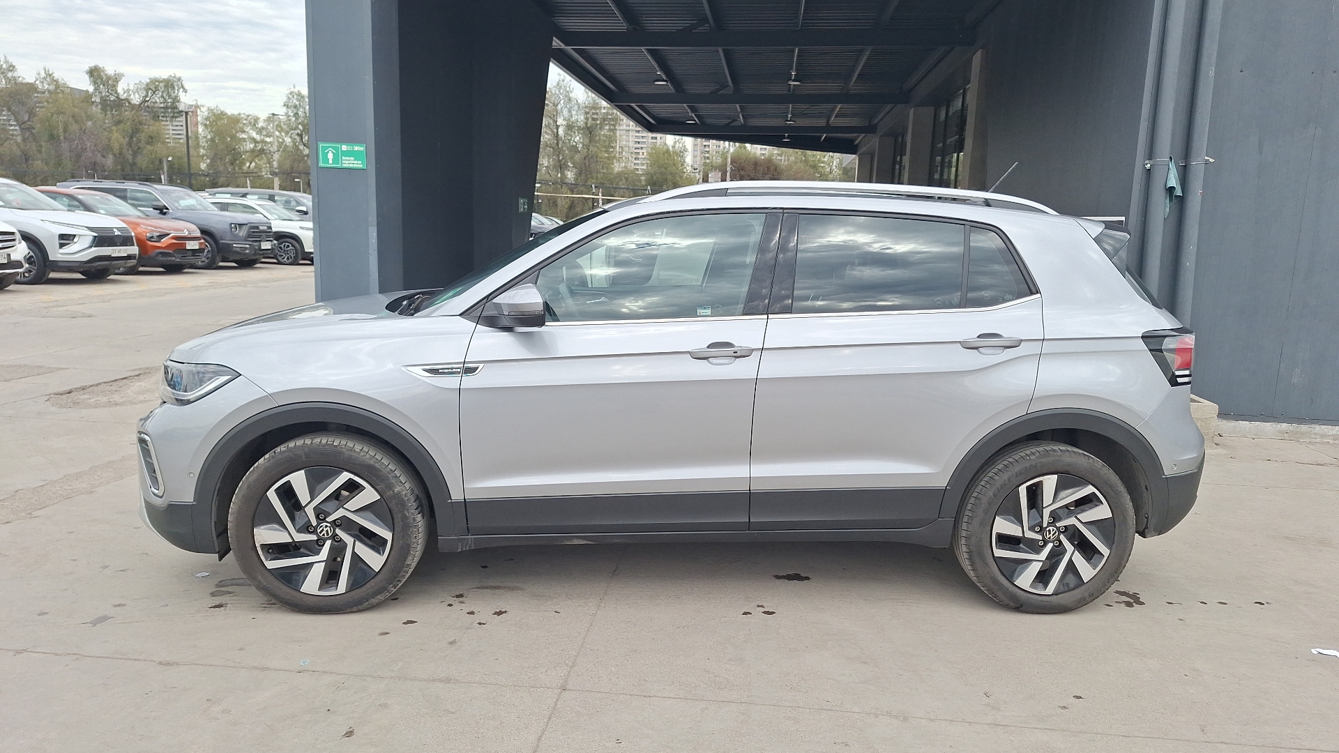Volkswagen T-Cross — foto 2 de 15