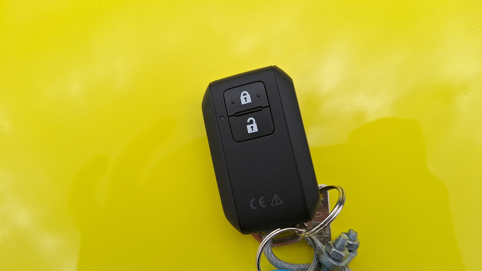 Suzuki Swift — foto 7 de 15