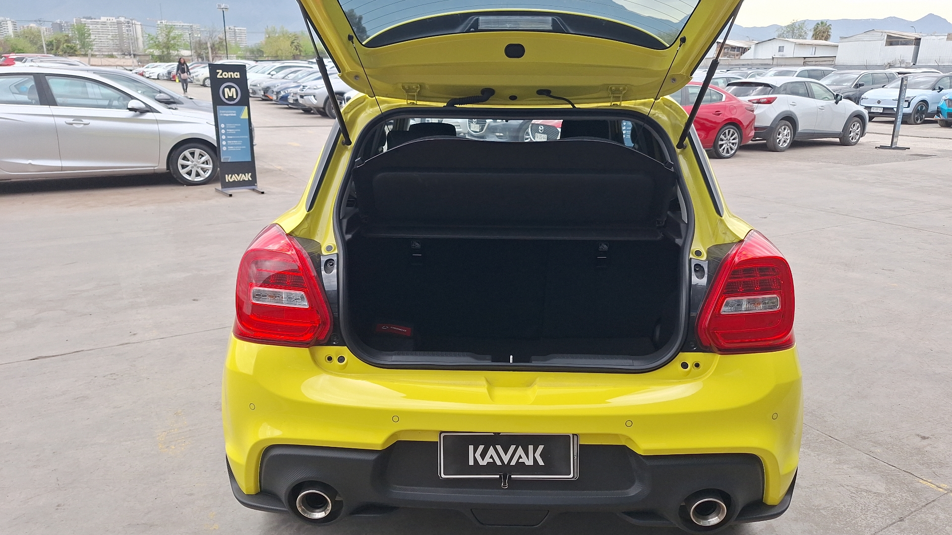Suzuki Swift — foto 4 de 15