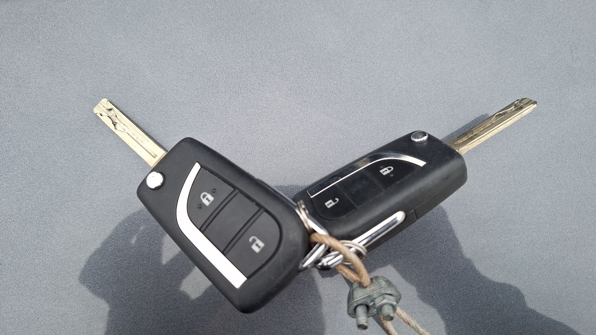 Toyota RAV4 — foto 7 de 15