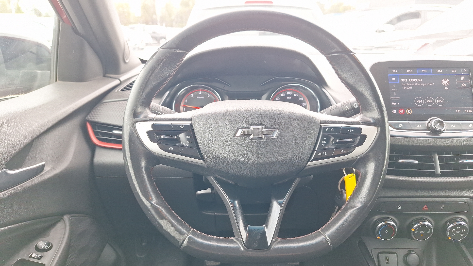 Chevrolet Onix — foto 8 de 15