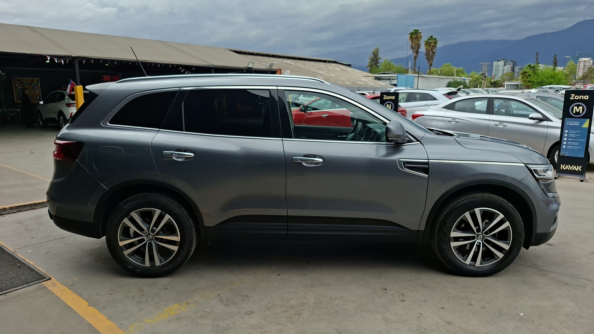 Renault Koleos — foto 5 de 14