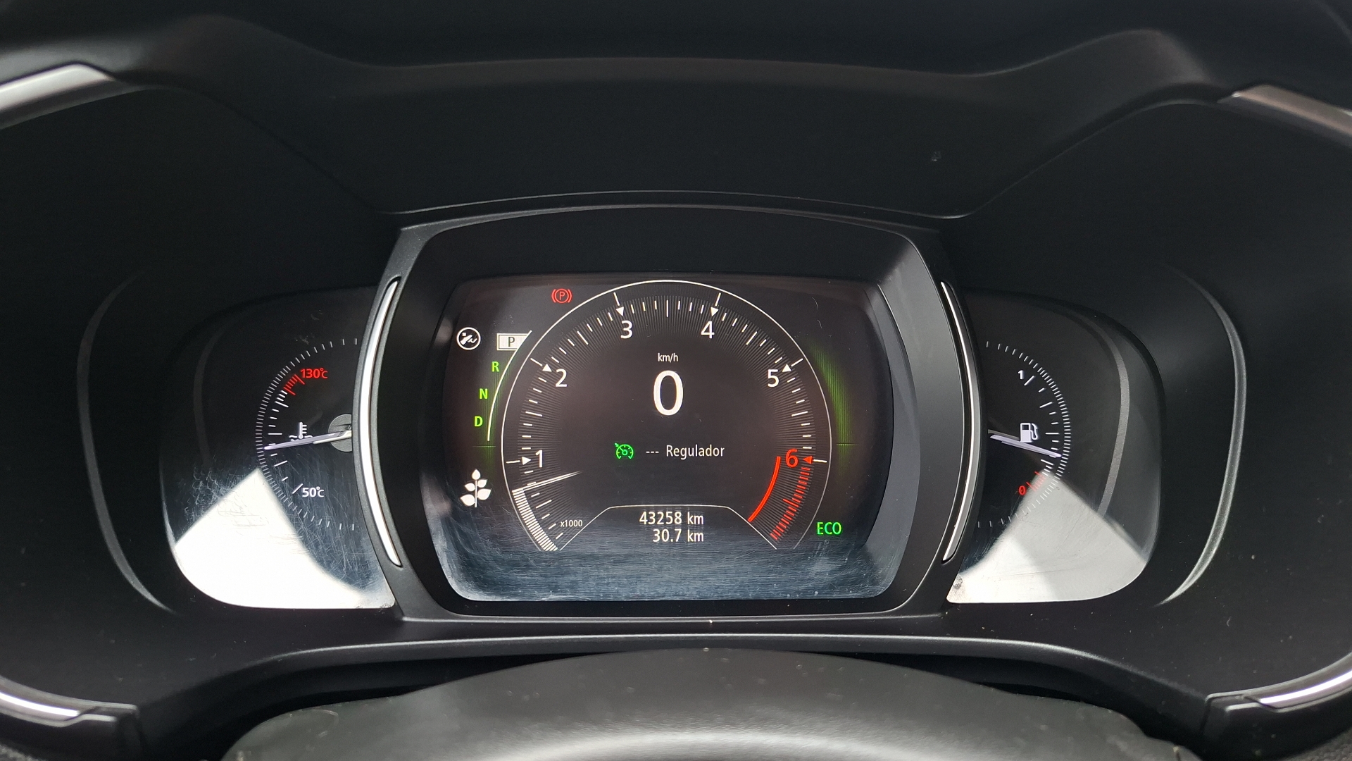 Renault Koleos — foto 9 de 14