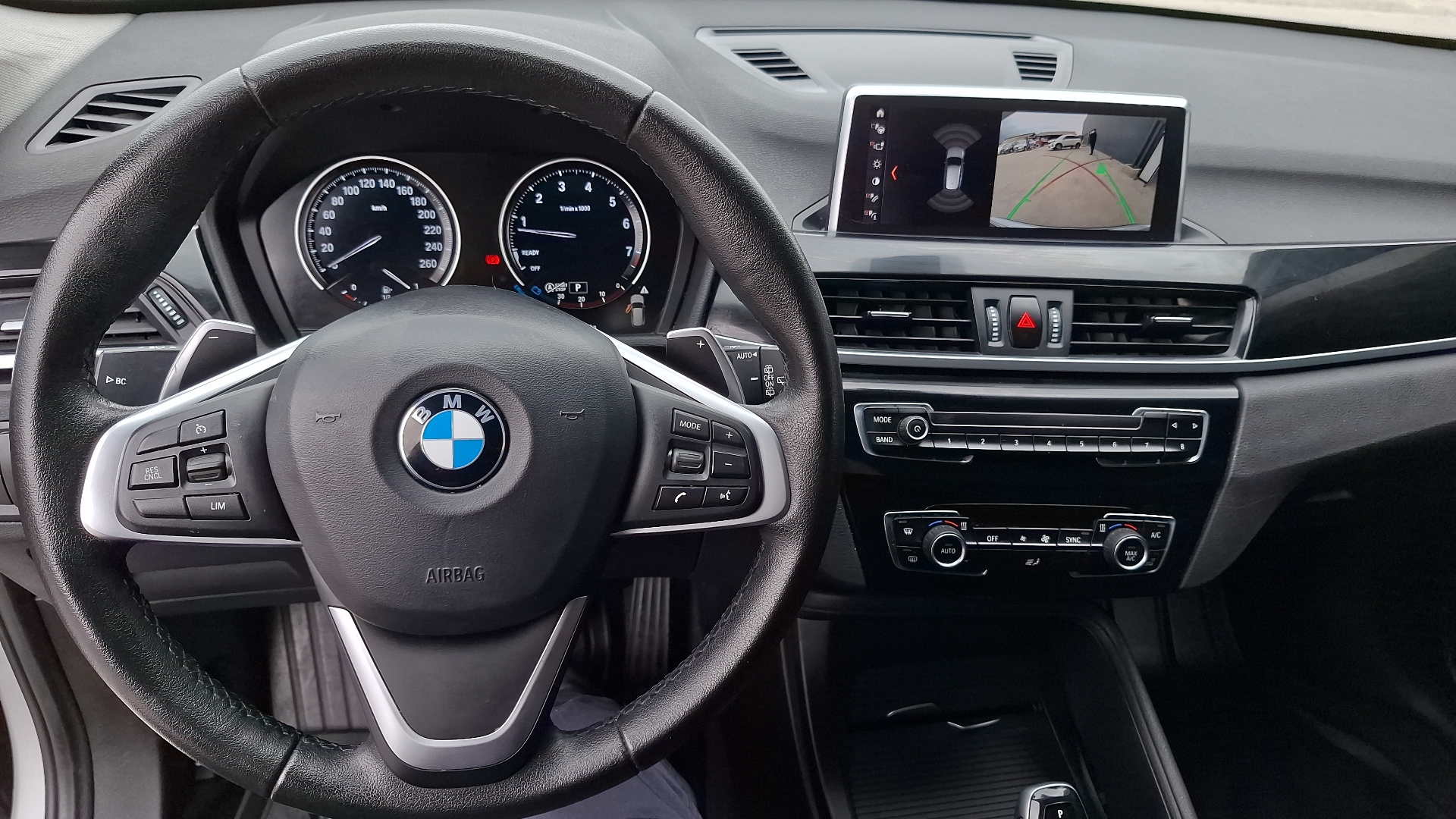 BMW X1 — foto 8 de 15