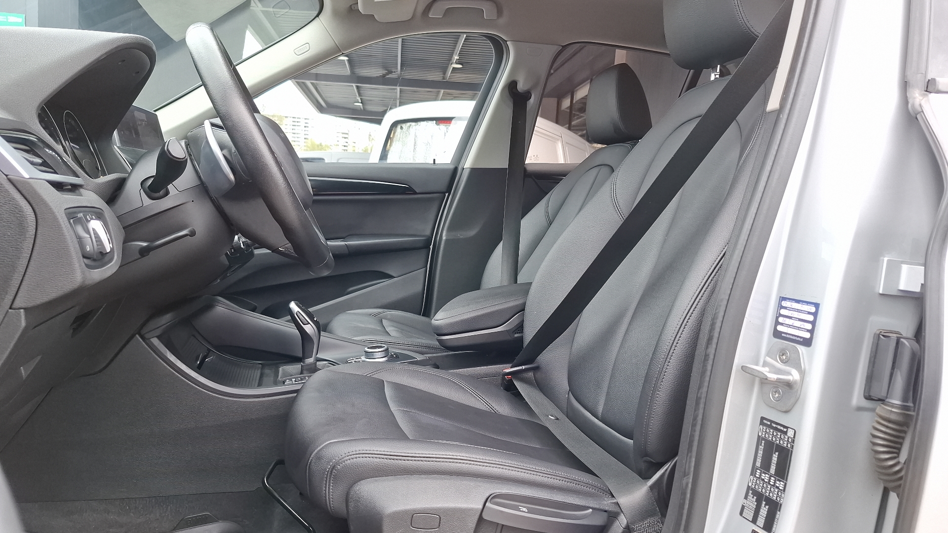 BMW X1 — foto 13 de 15