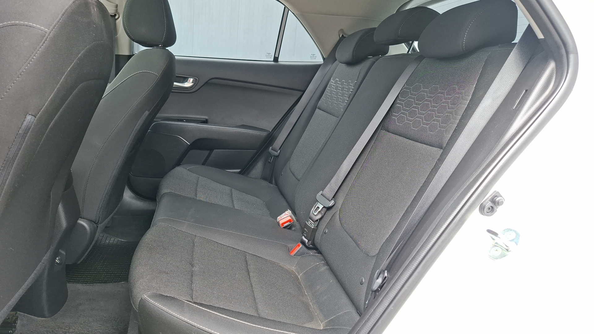 KIA Rio5 — foto 15 de 16