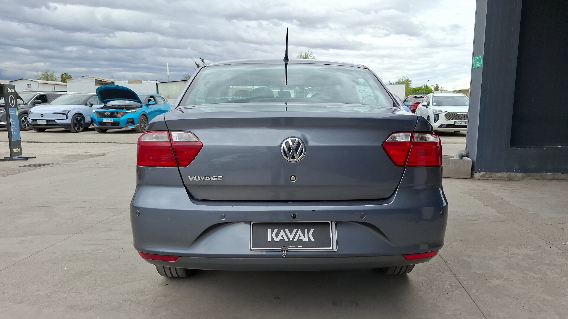 Volkswagen Voyage — foto 3 de 15