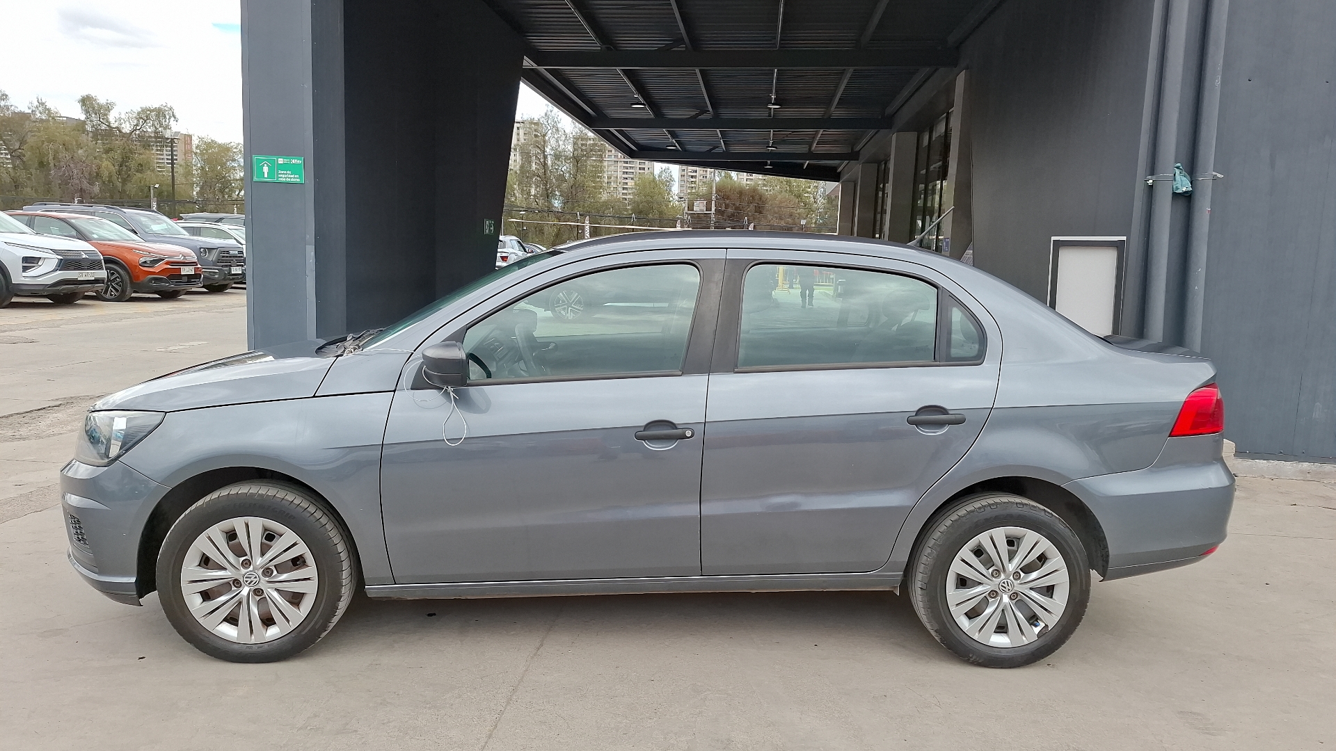 Volkswagen Voyage — foto 2 de 15