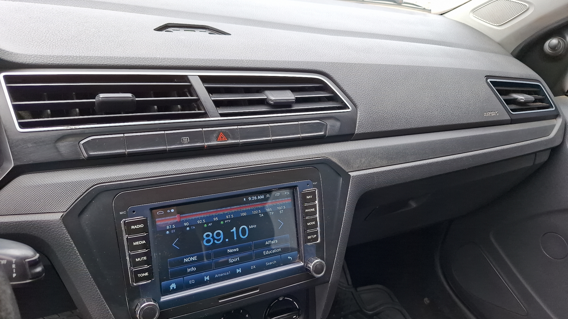 Volkswagen Voyage — foto 10 de 15