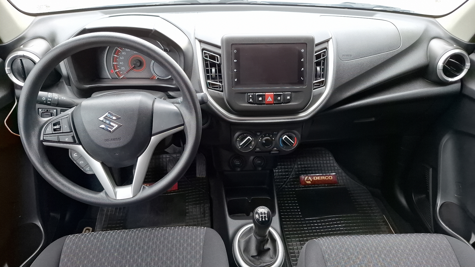 Suzuki Celerio — foto 6 de 15