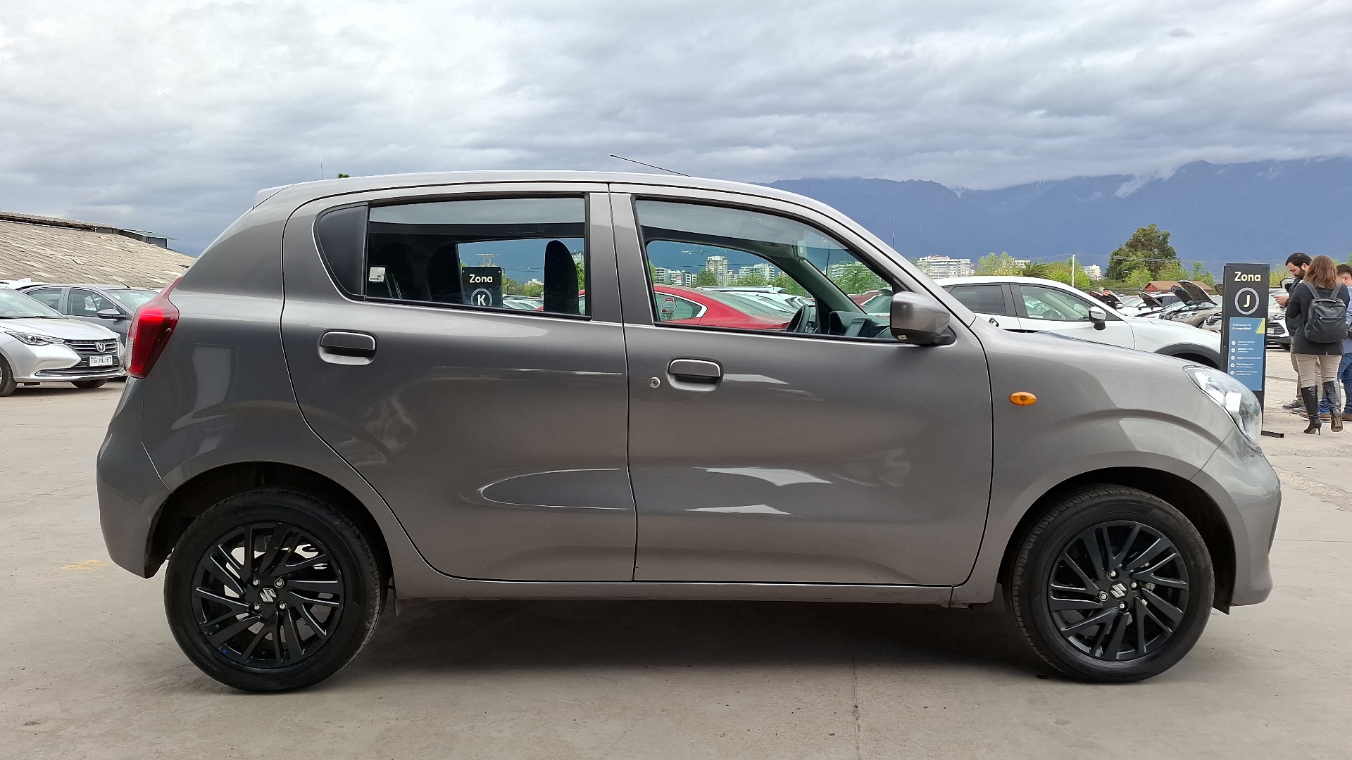 Suzuki Celerio — foto 5 de 15