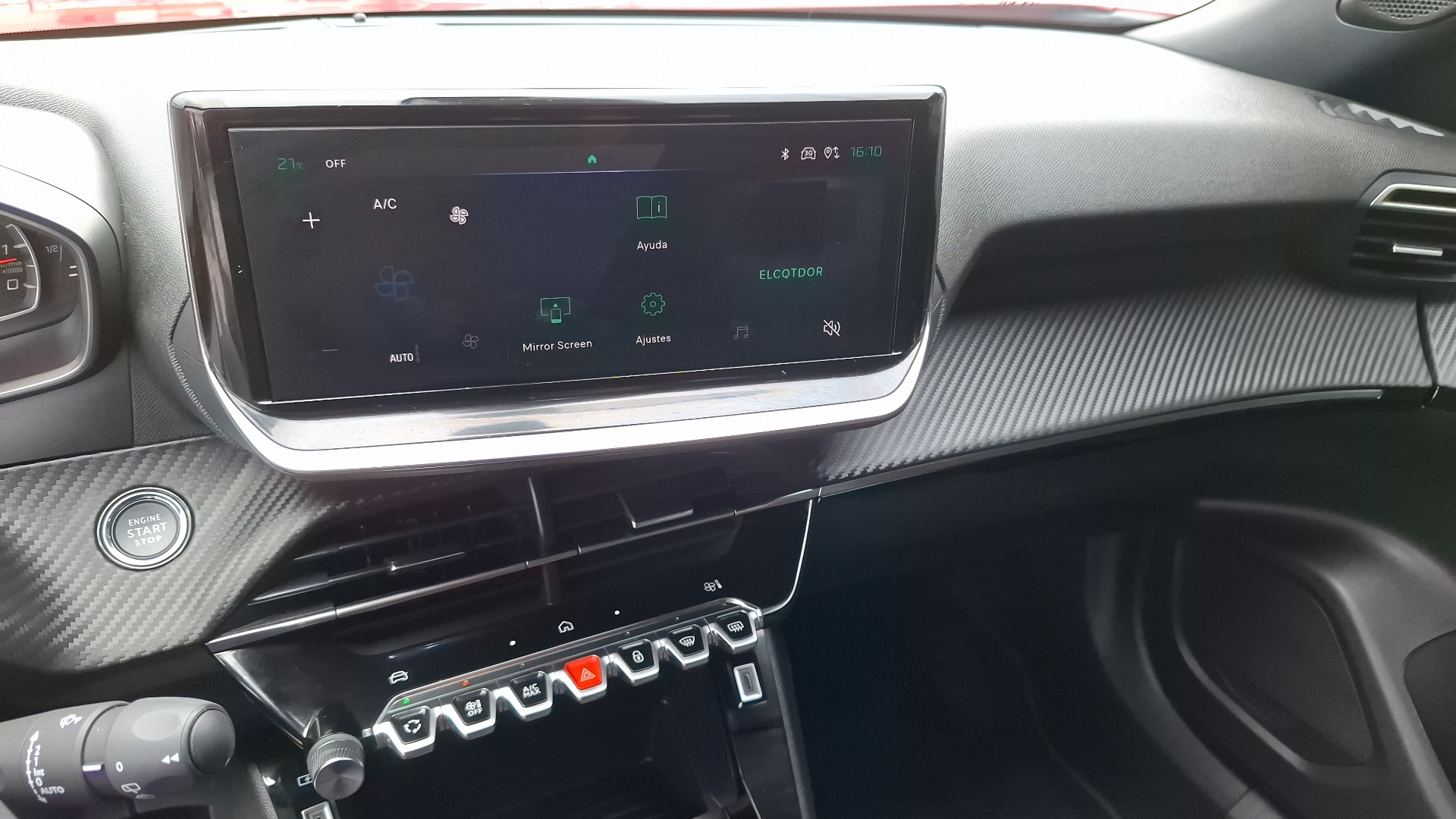 Peugeot 2008 — foto 10 de 15