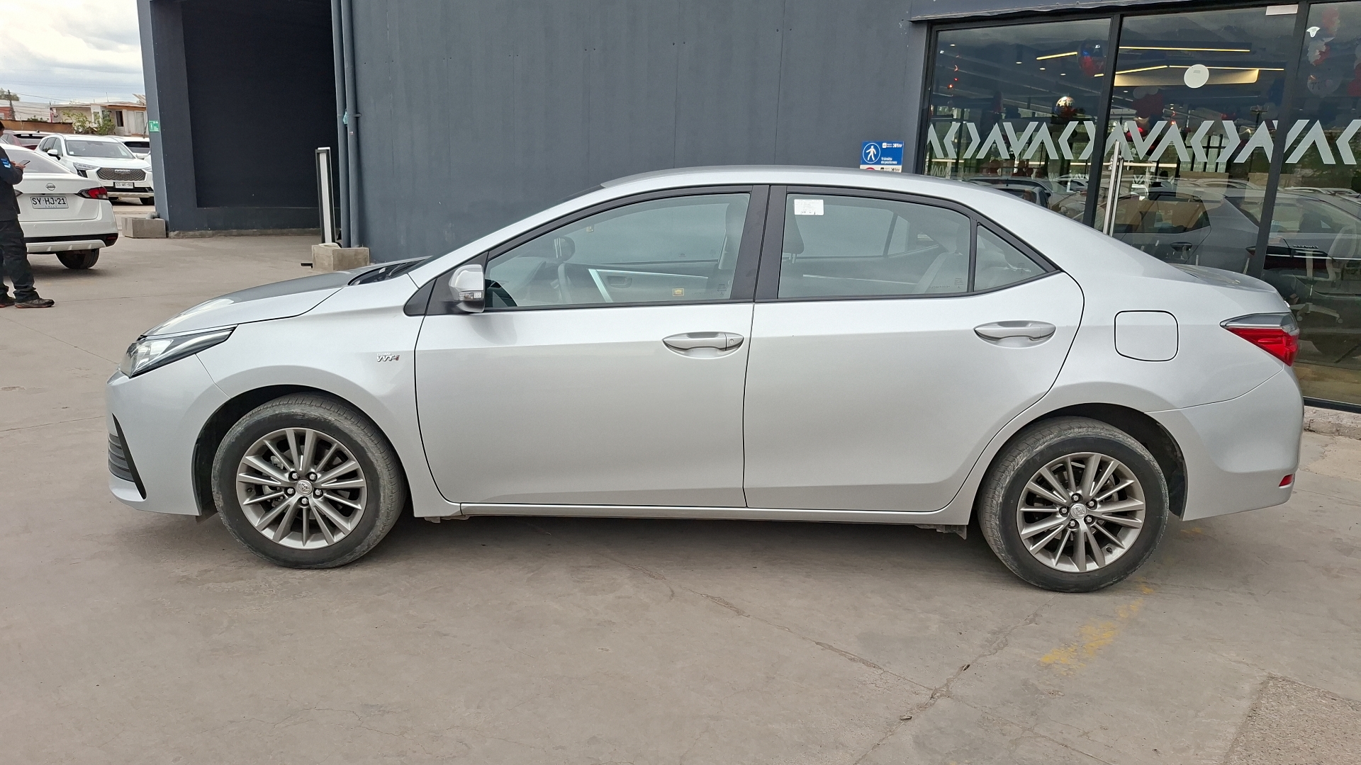 Toyota Corolla — foto 2 de 15