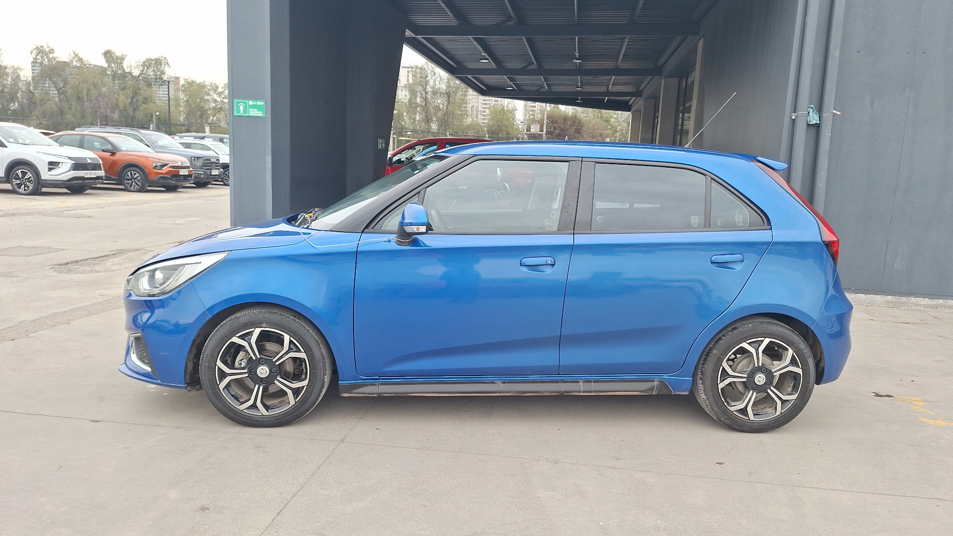 MG 3 — foto 2 de 15