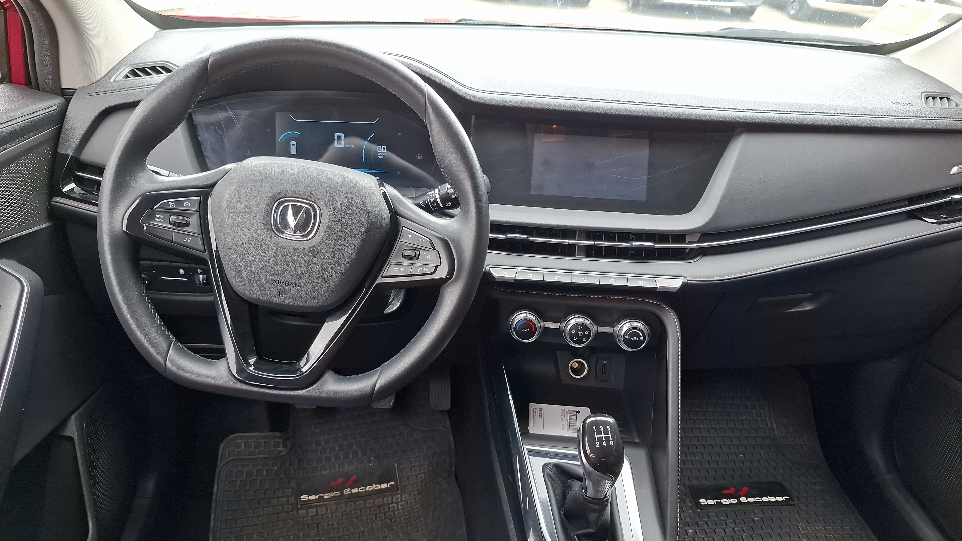 Changan Cs15 — foto 6 de 15