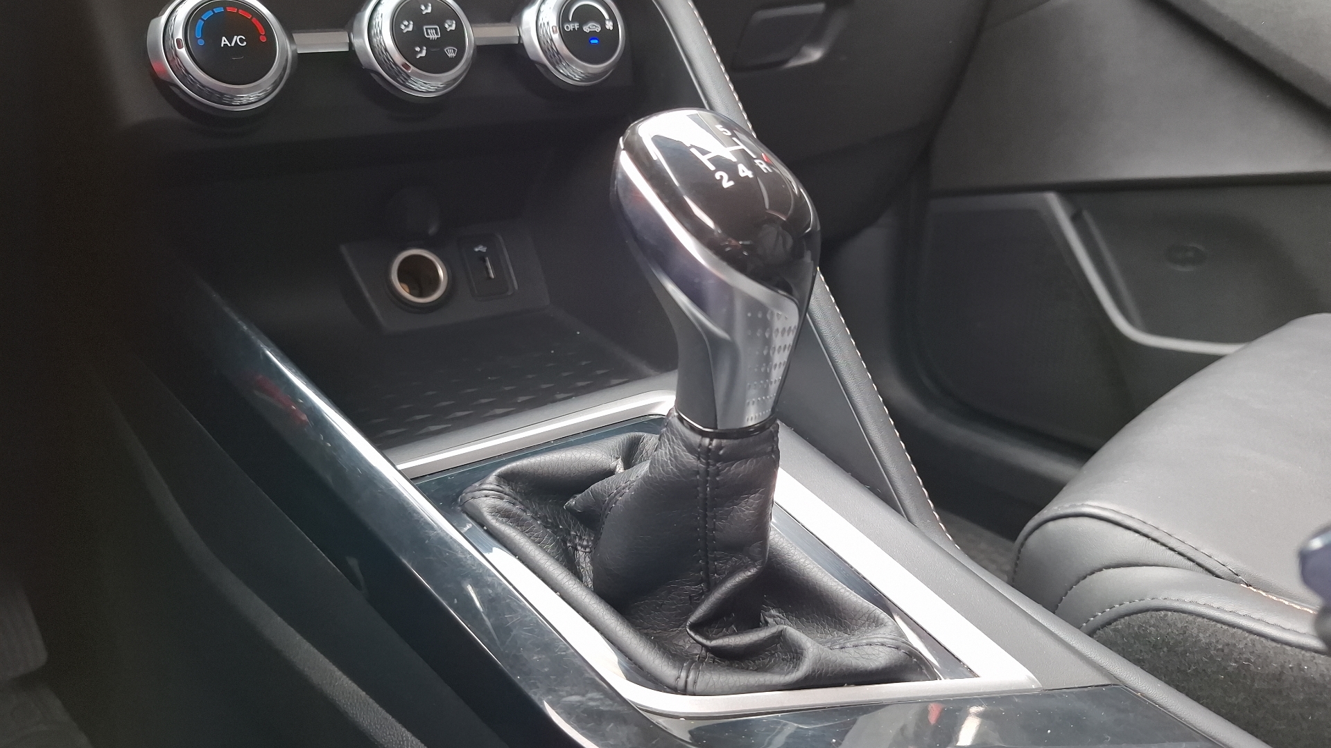 Changan Cs15 — foto 11 de 15
