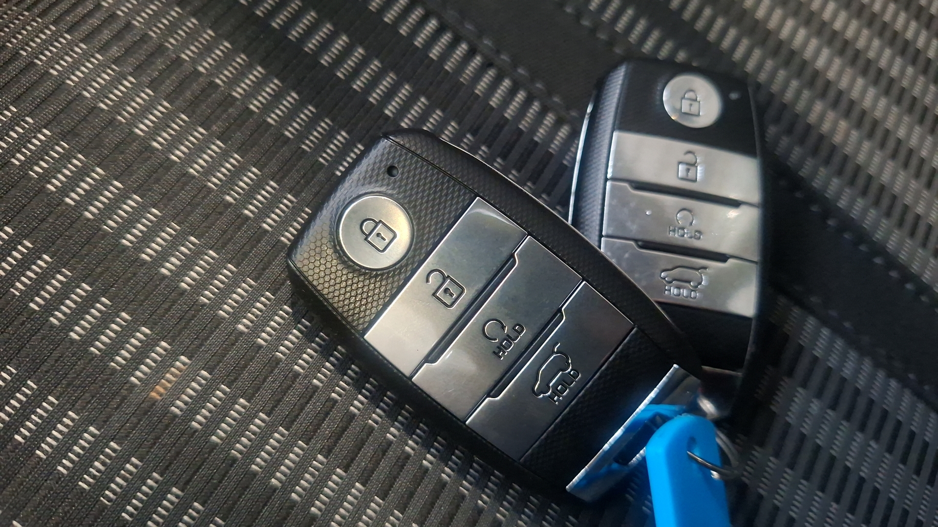 KIA Carens — foto 17 de 17