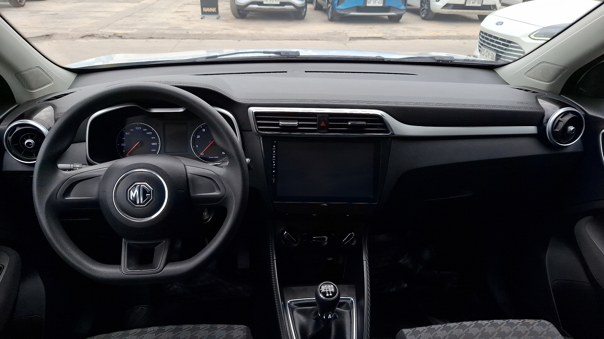 MG Zs — foto 6 de 15