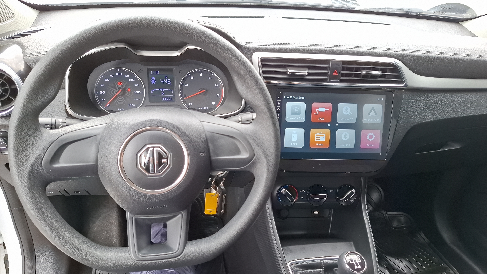 MG Zs — foto 8 de 15