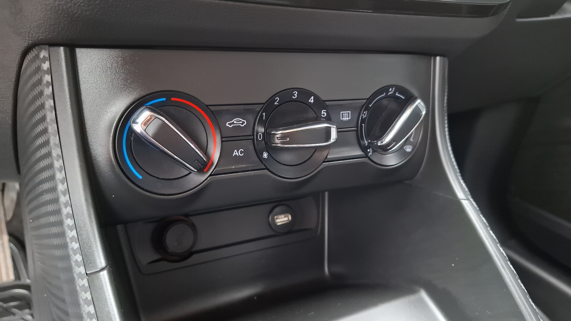MG Zs — foto 15 de 15