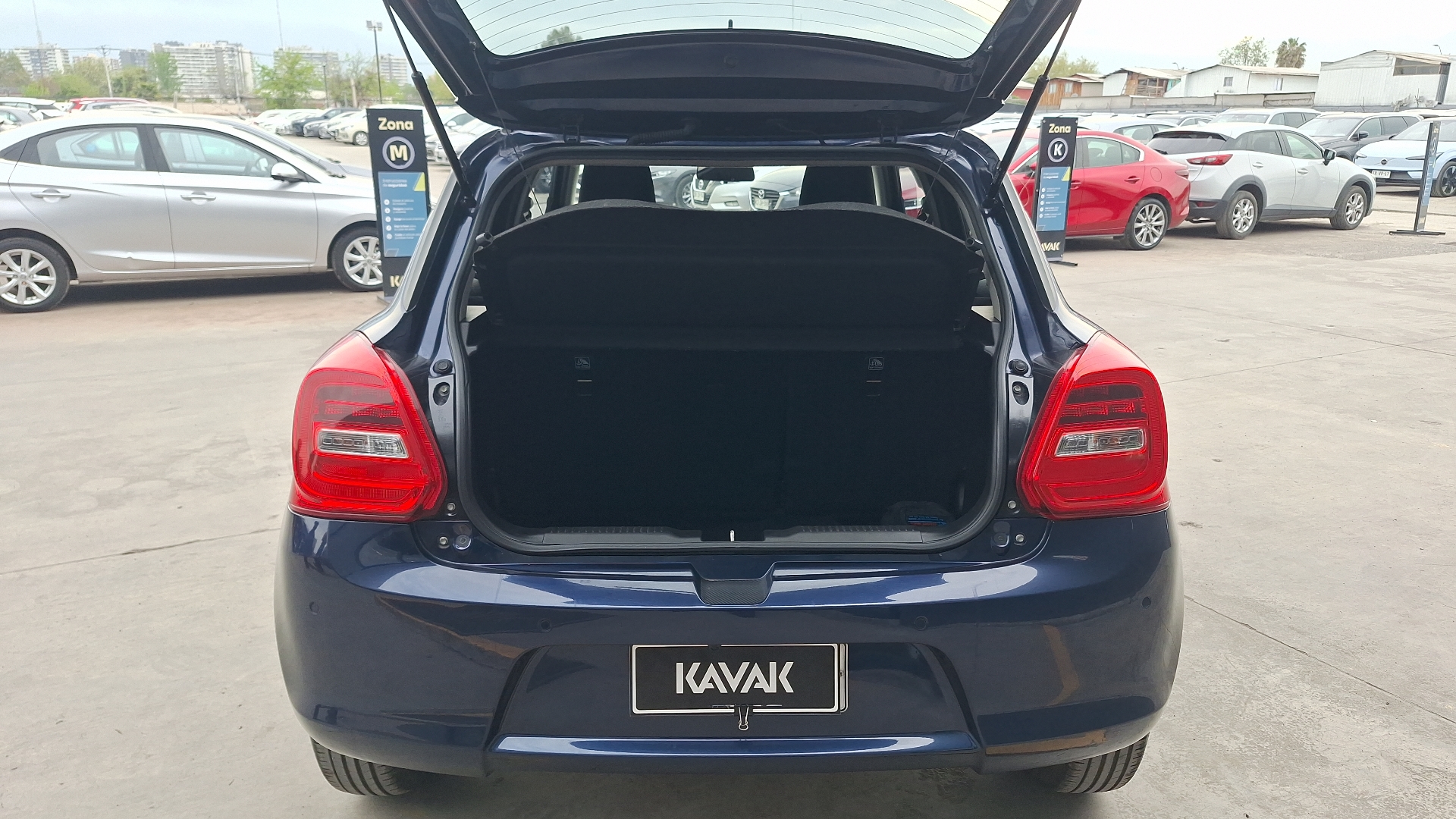 Suzuki Swift — foto 4 de 15
