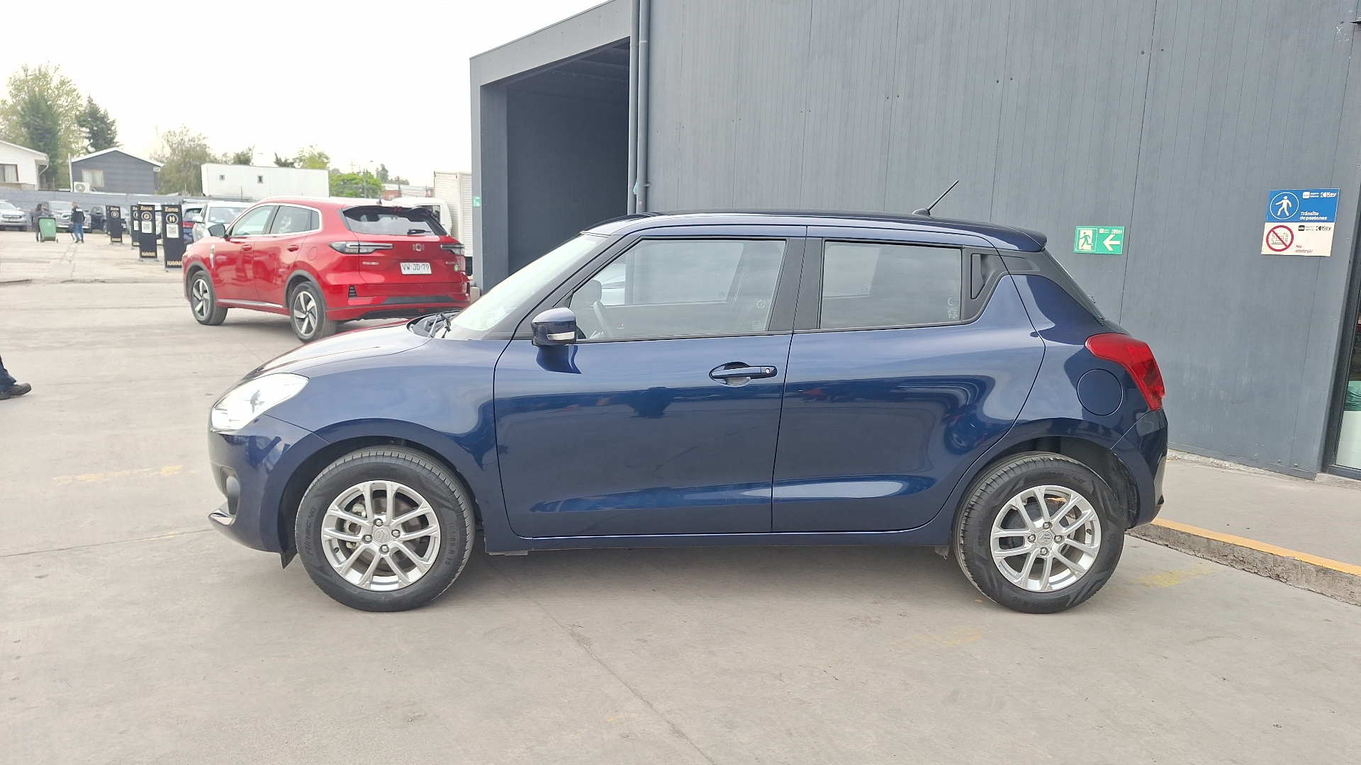 Suzuki Swift — foto 2 de 15
