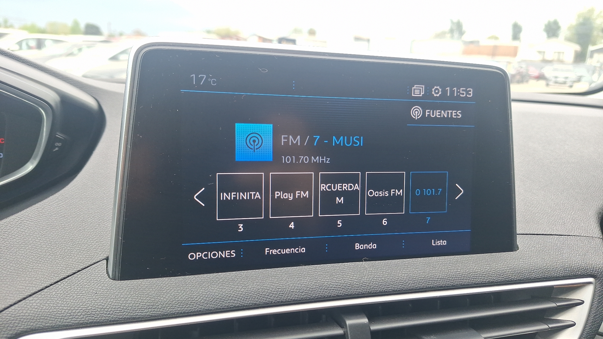 Peugeot 3008 — foto 10 de 15