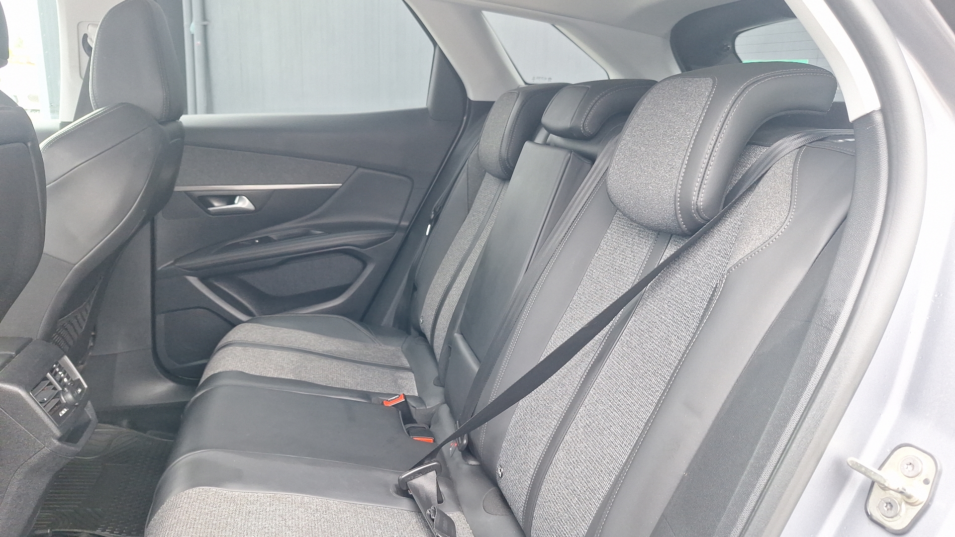 Peugeot 3008 — foto 13 de 15