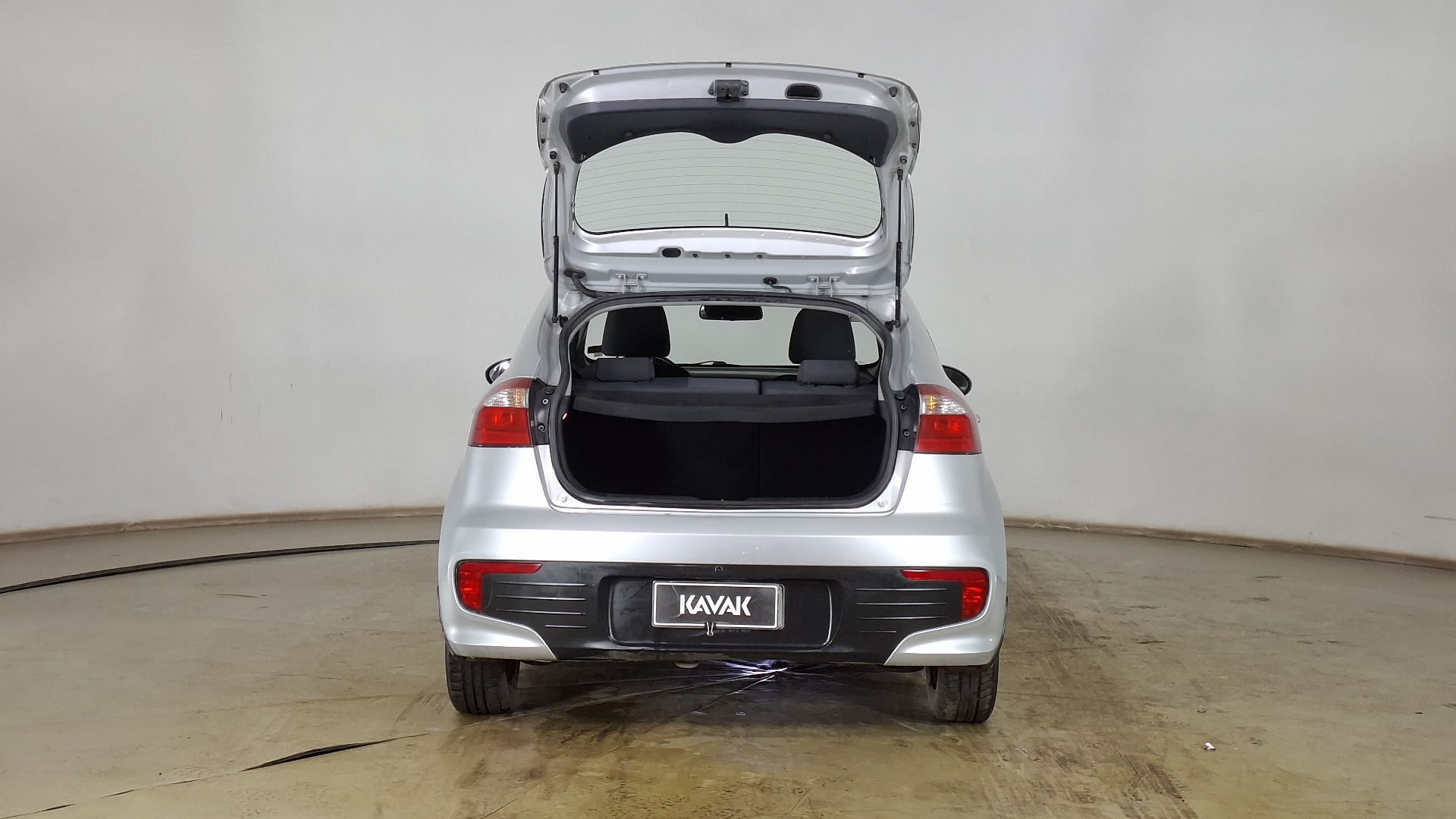 KIA Rio5 — foto 6 de 15