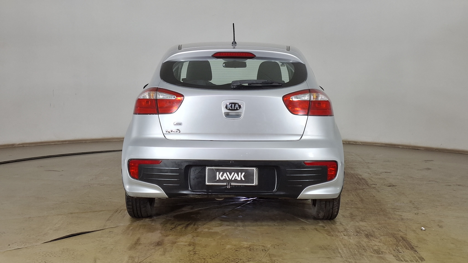 KIA Rio5 — foto 5 de 15