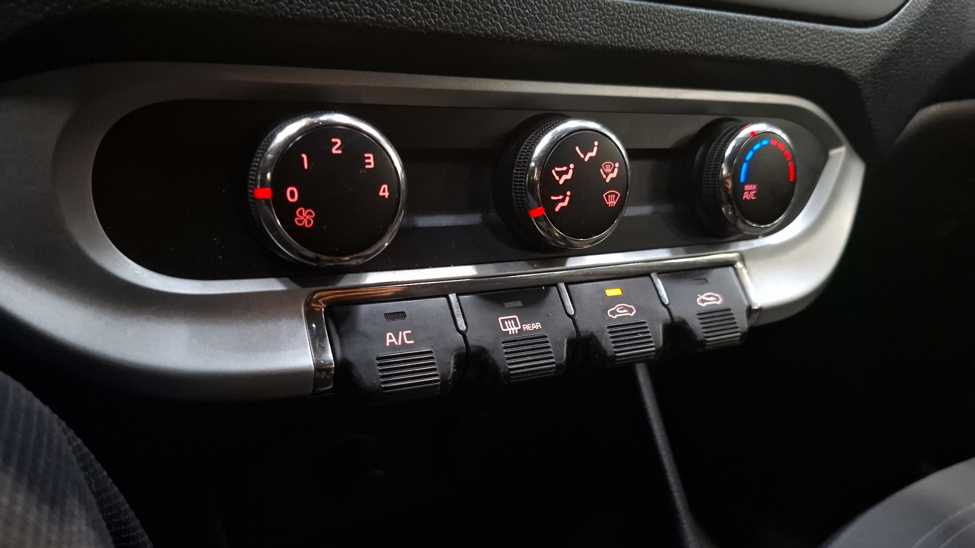 KIA Rio5 — foto 14 de 15