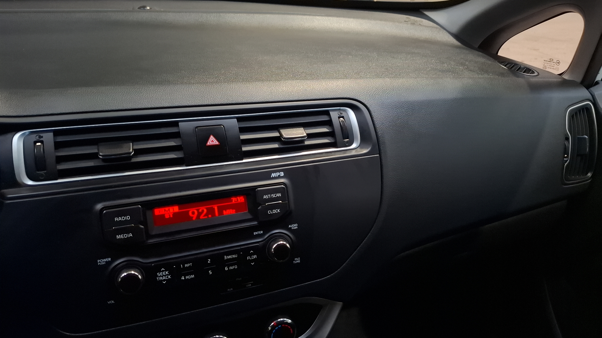 KIA Rio5 — foto 10 de 15