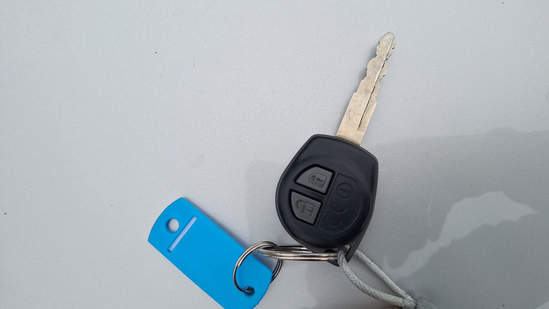 Suzuki Dzire — foto 7 de 14