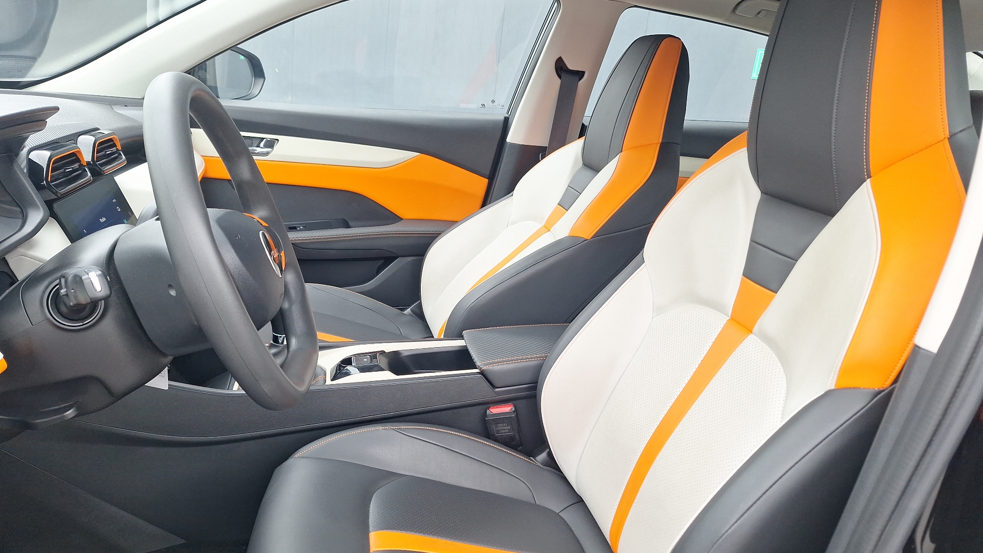 Dongfeng Aeolus Y3 — foto 14 de 15