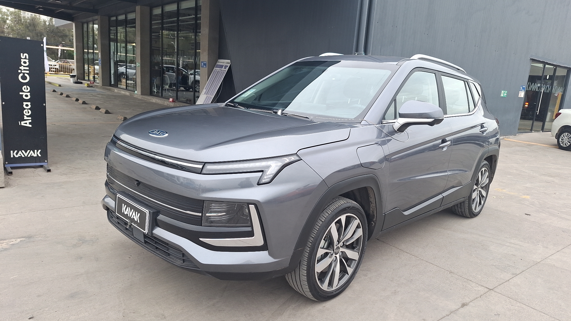 JAC E-Js4 — foto 1 de 16