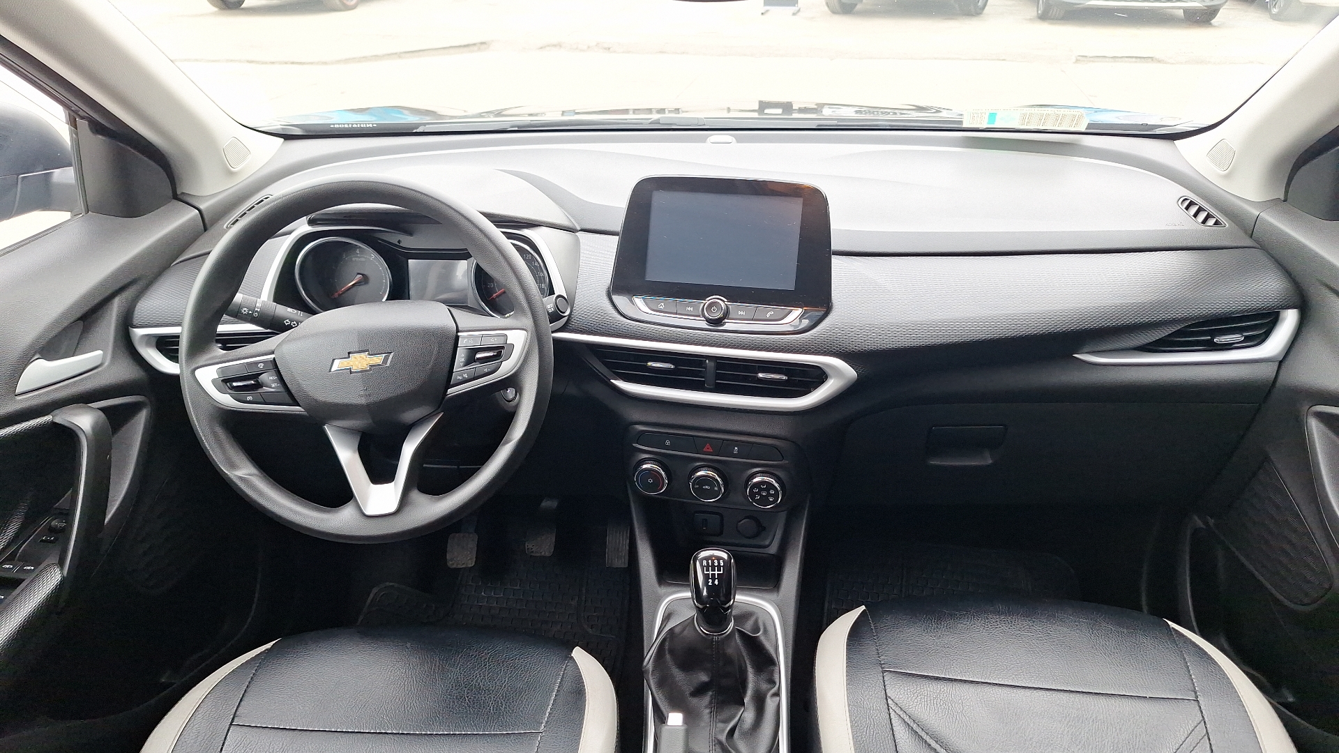 Chevrolet Tracker — foto 6 de 15