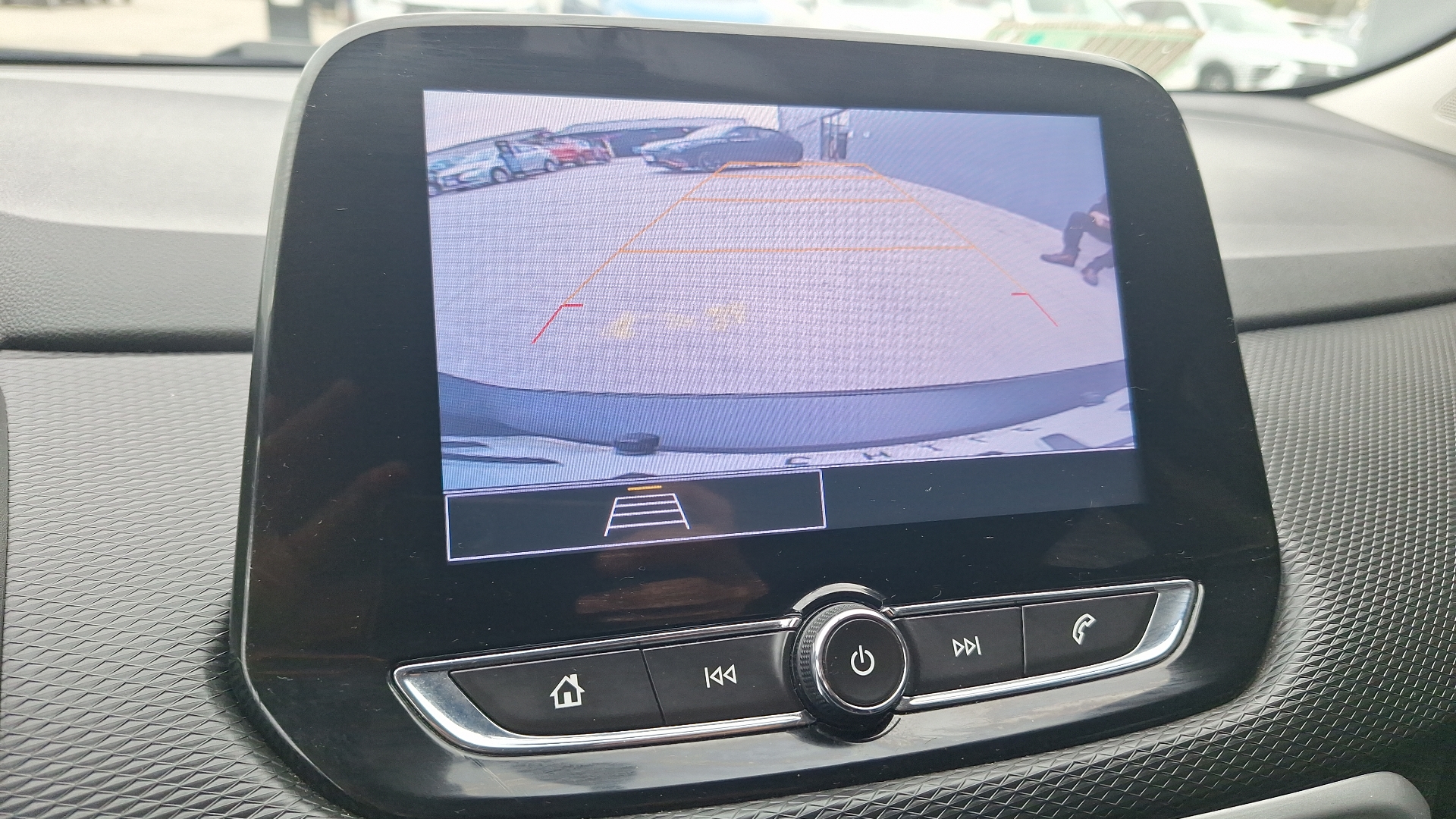 Chevrolet Tracker — foto 12 de 15