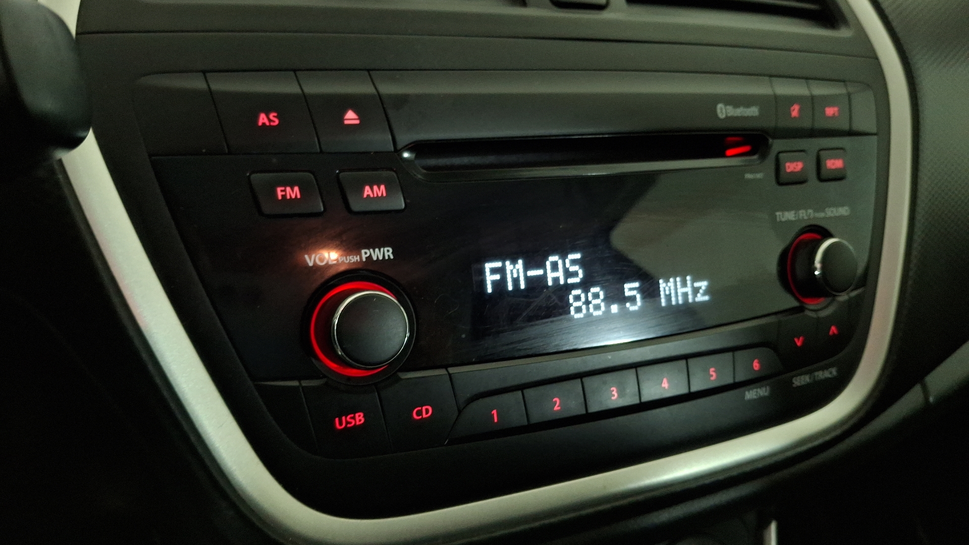 Suzuki S-Cross — foto 10 de 15
