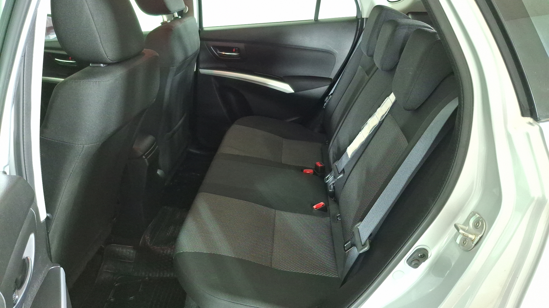 Suzuki S-Cross — foto 13 de 15