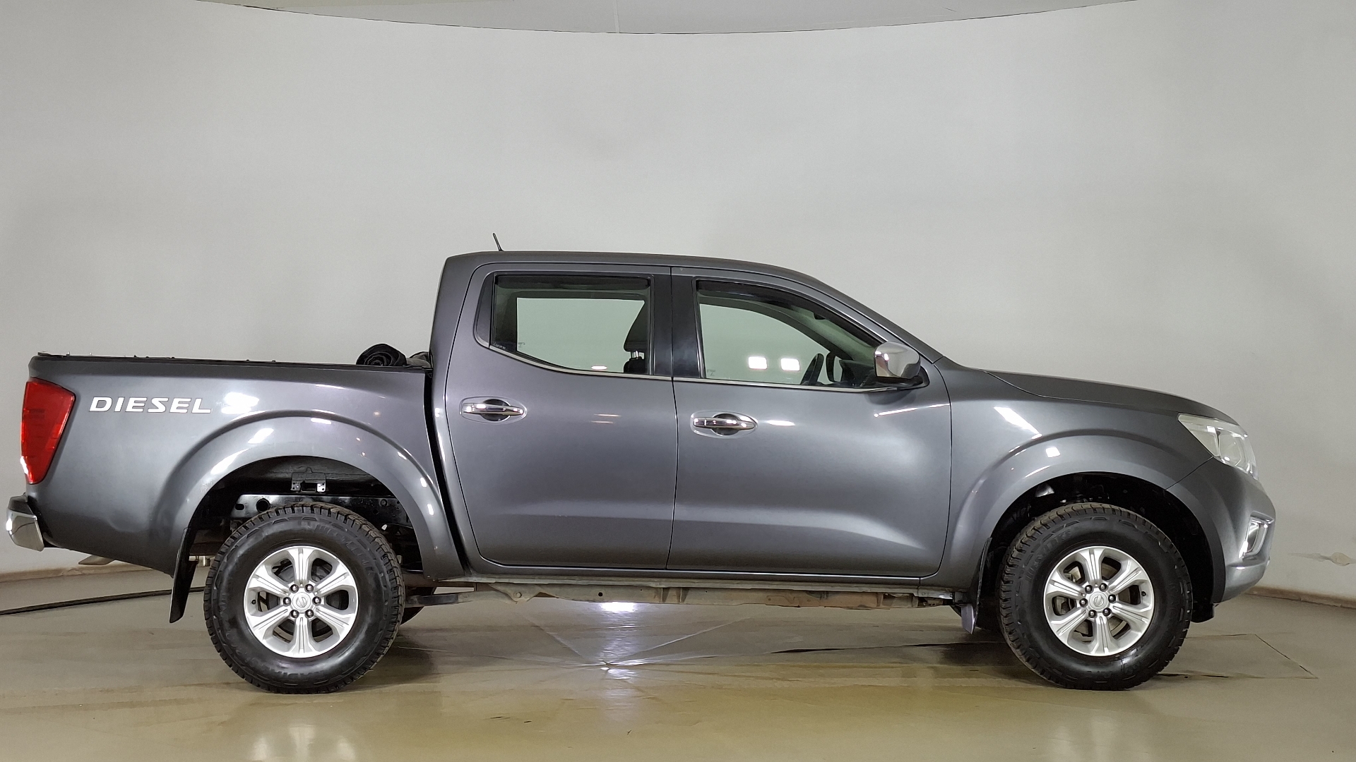 Nissan Navara — foto 4 de 16