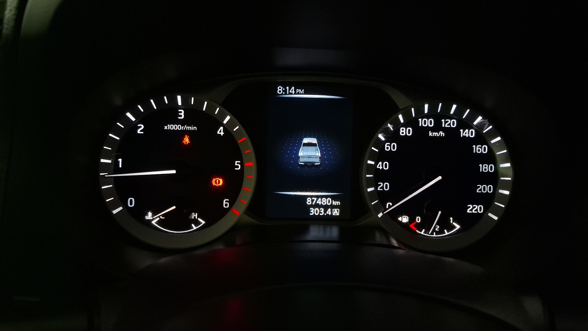 Nissan Navara — foto 9 de 16