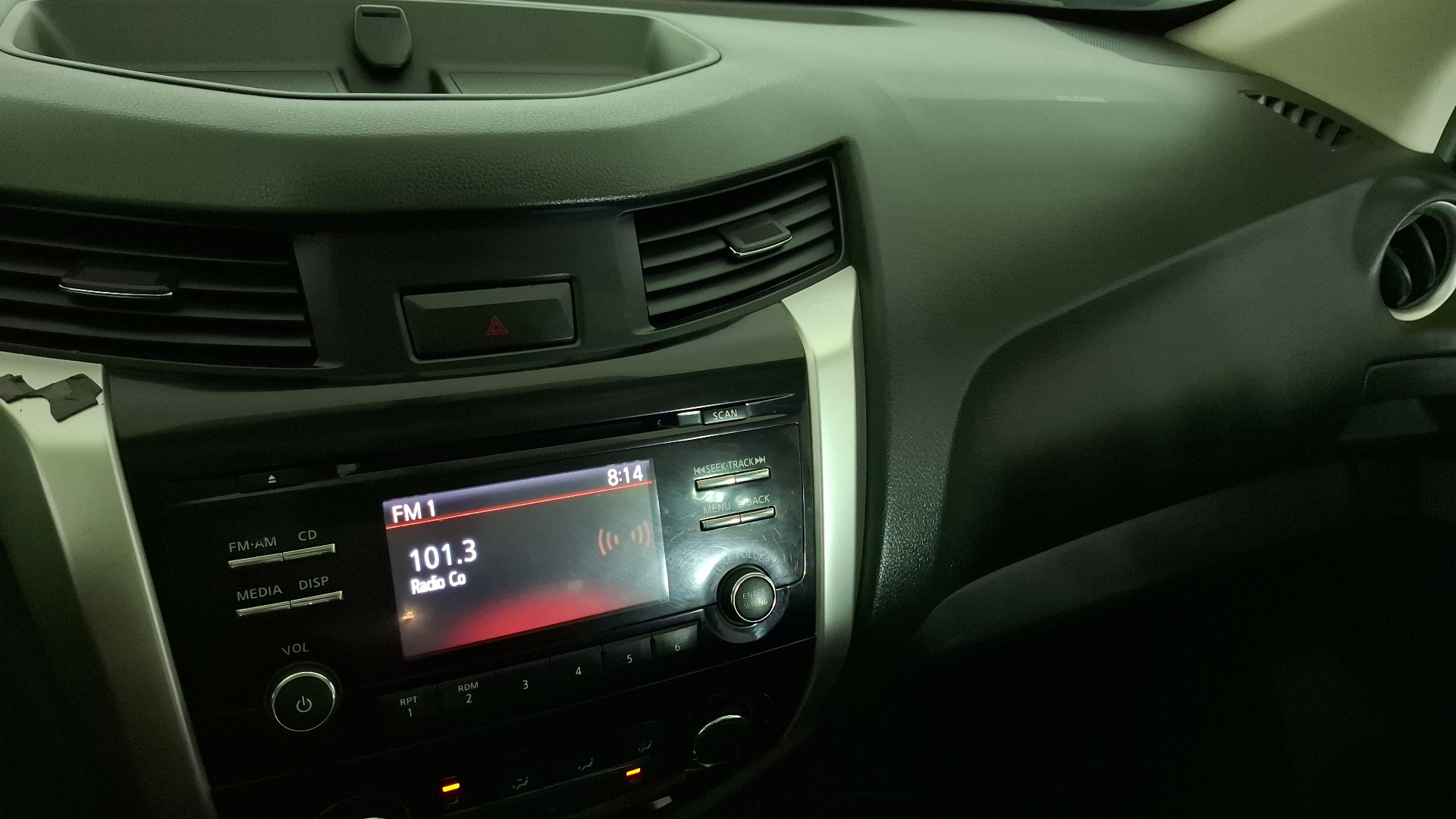 Nissan Navara — foto 10 de 16