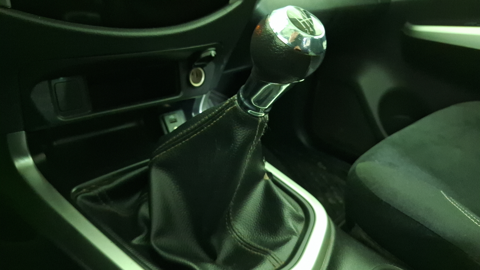 Nissan Navara — foto 11 de 16