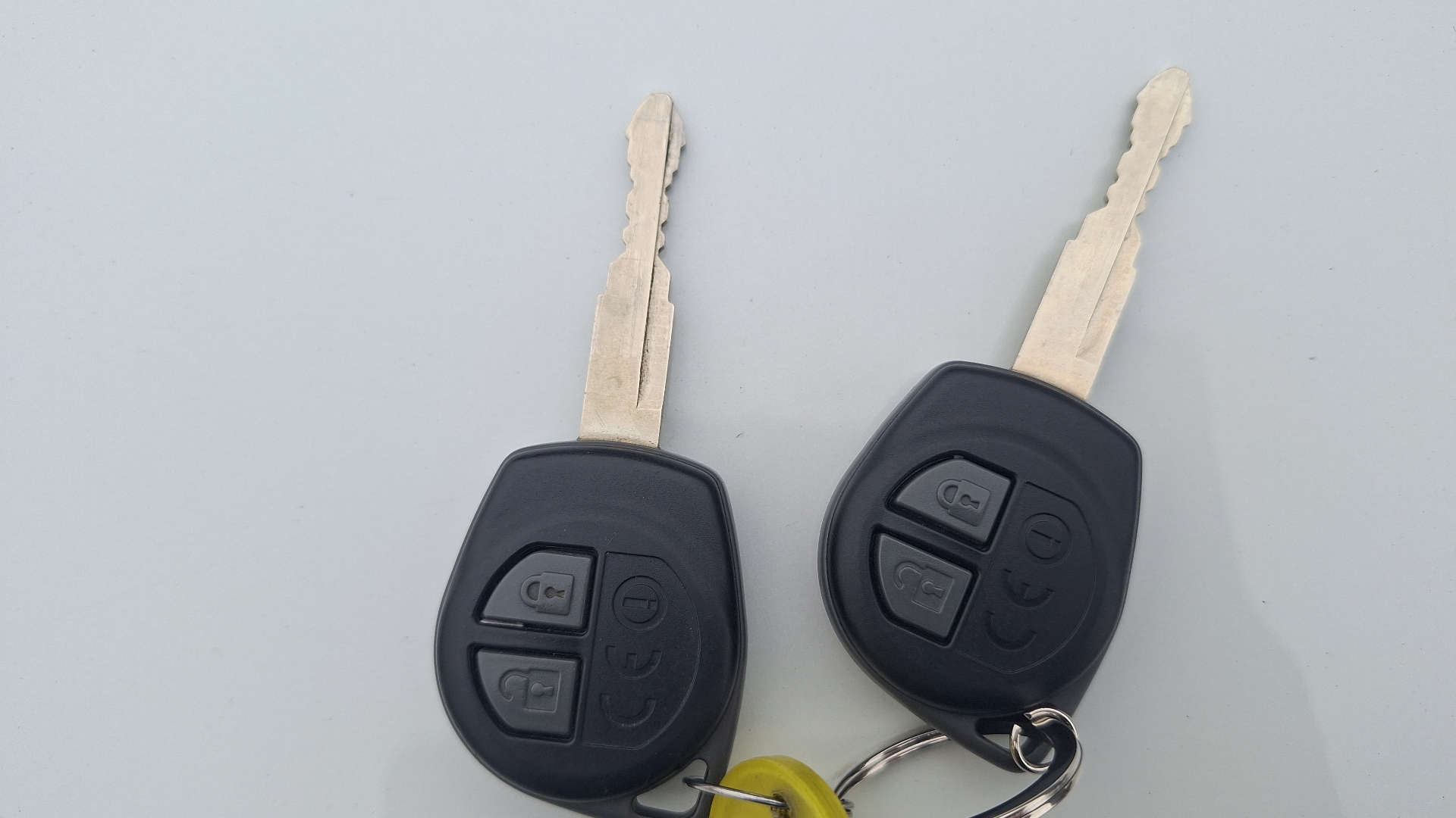 Suzuki Dzire — foto 7 de 14