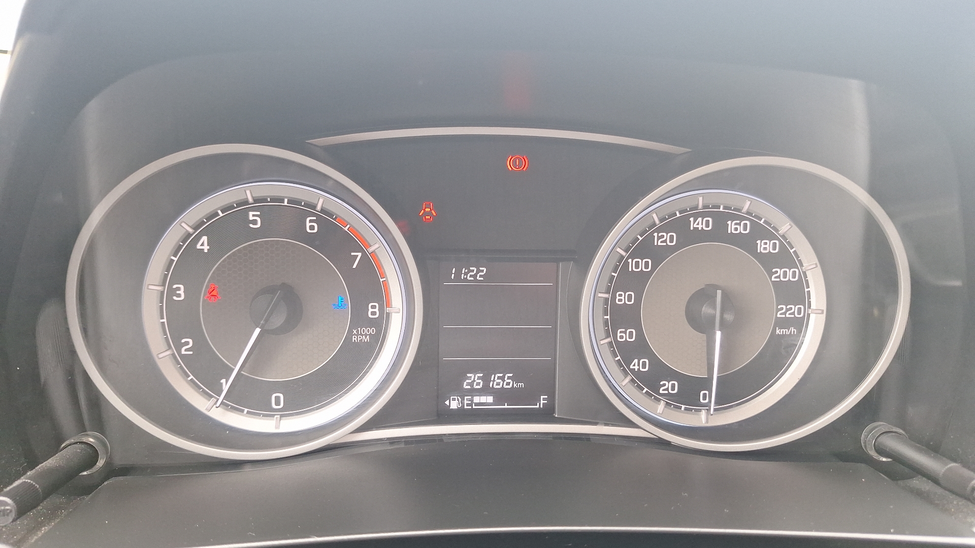 Suzuki Dzire — foto 9 de 14