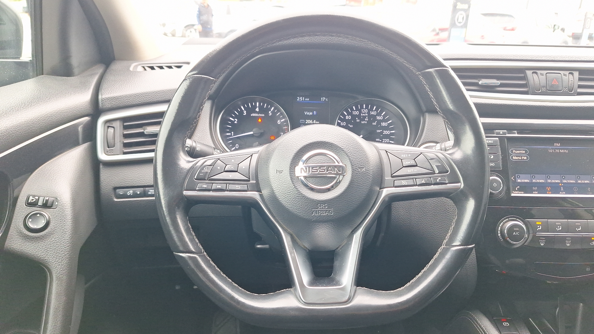 Nissan Qashqai — foto 5 de 12