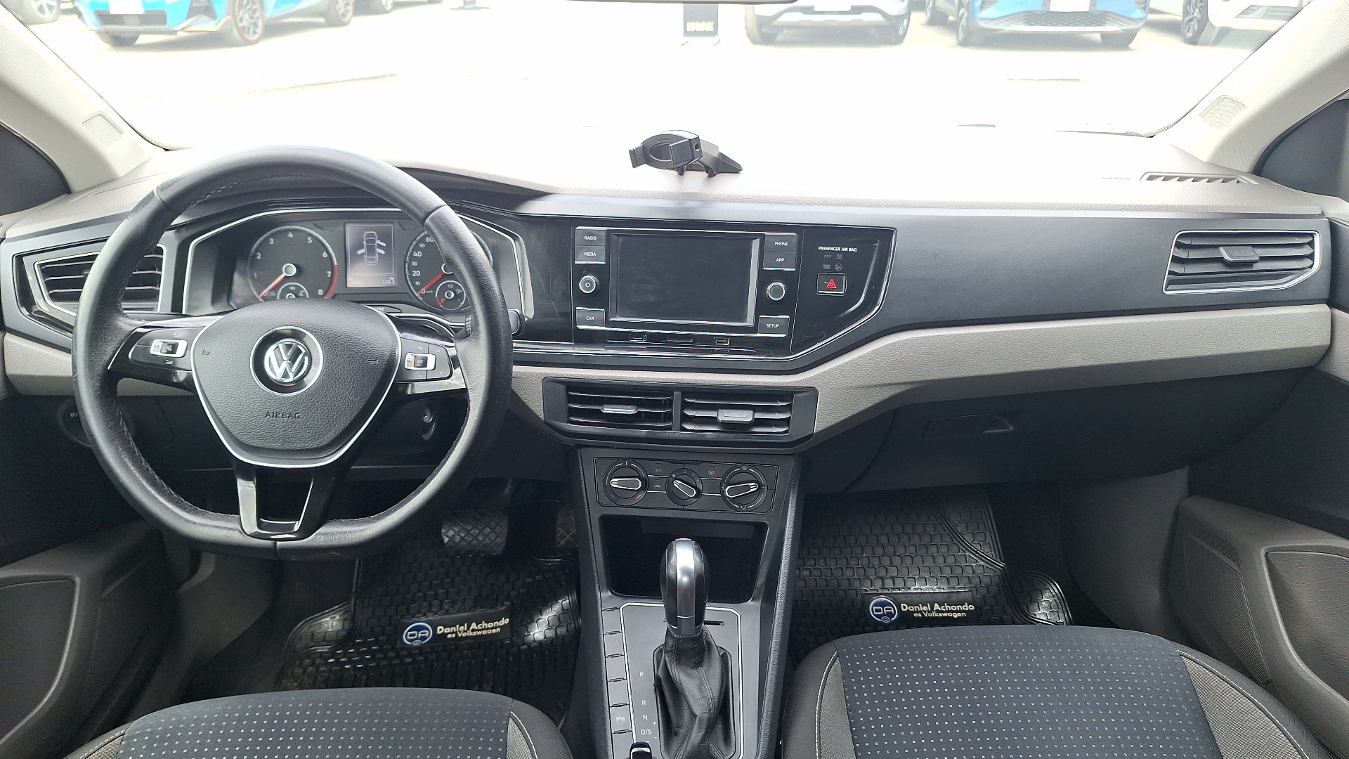 Volkswagen Virtus — foto 6 de 14