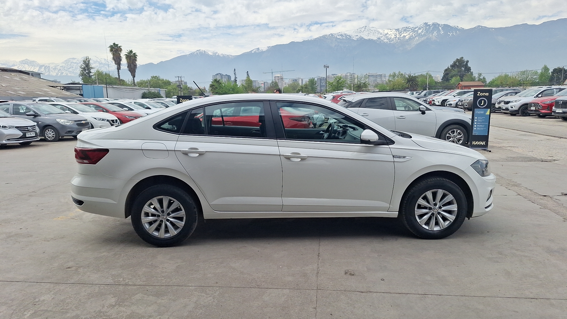Volkswagen Virtus — foto 5 de 14